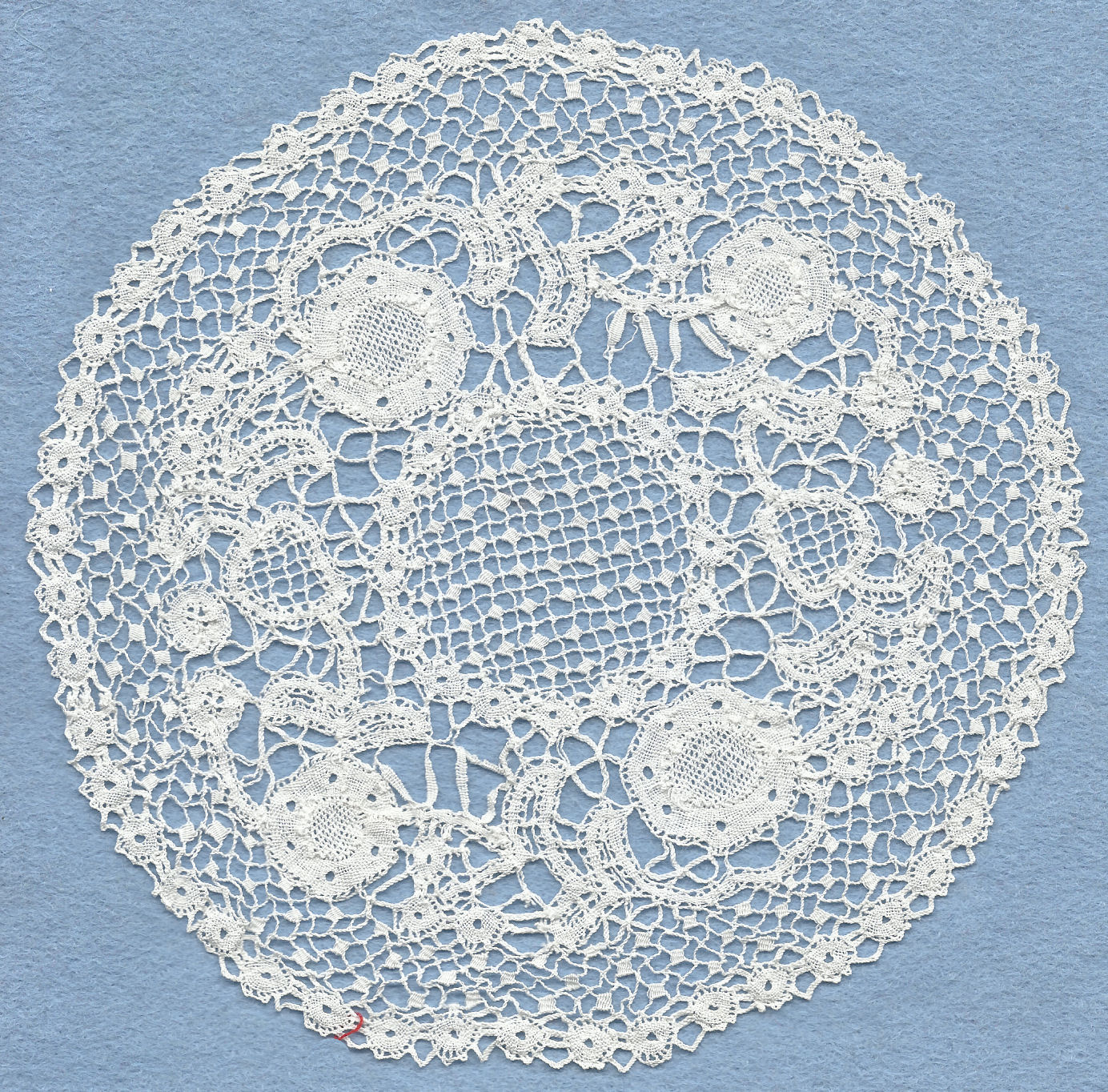 Bobbin tape lace - mat