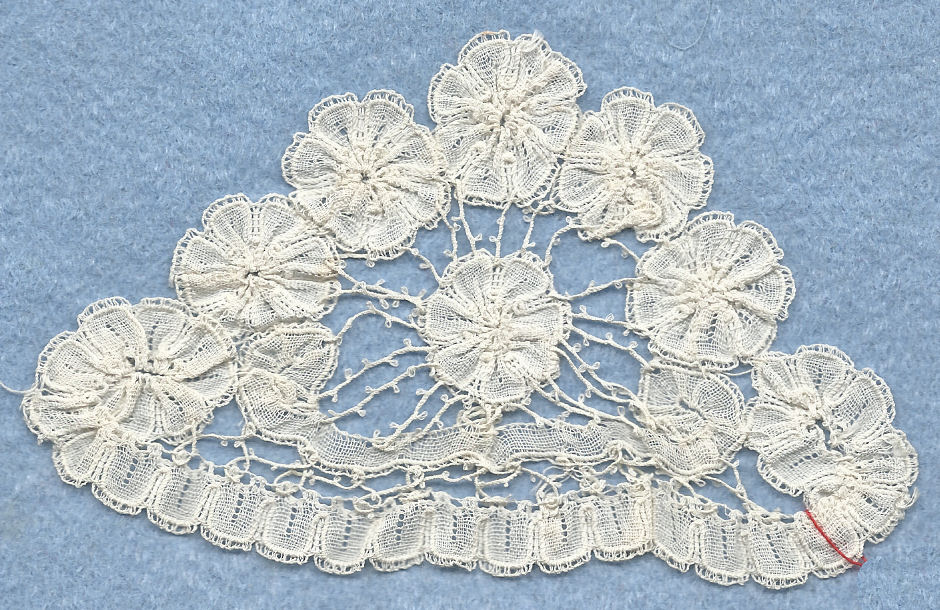 Tape lace - imitation Honiton