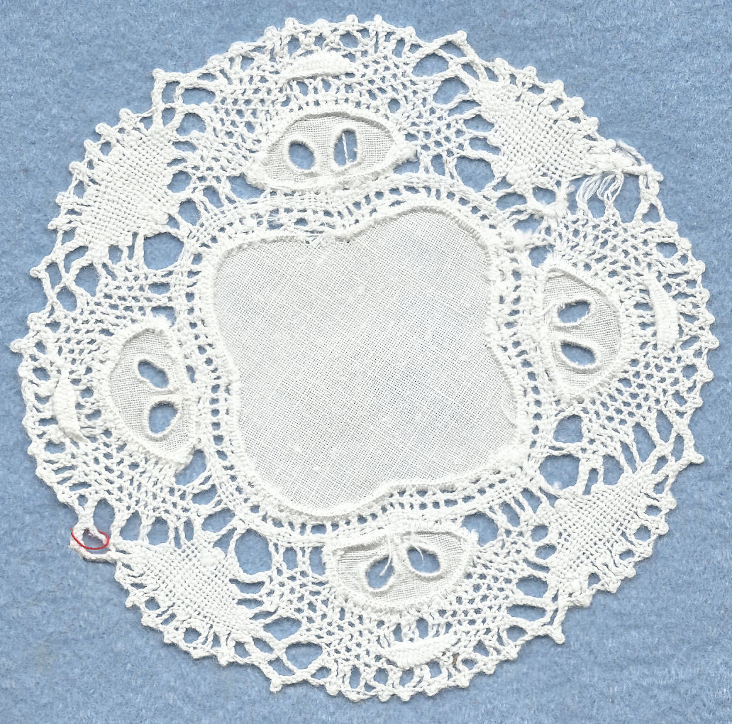 Bedfordshire lace mat
