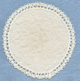 Lace mat