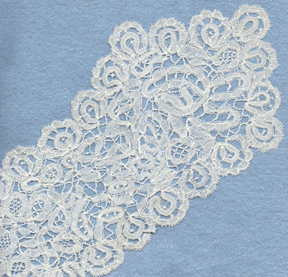 Honiton lace - collar