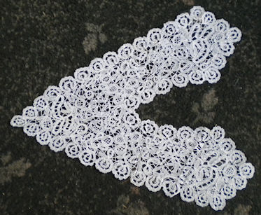 Honiton lace - collar