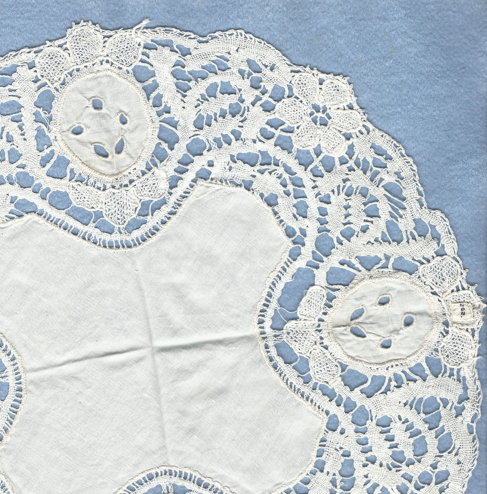 Bedfordshire lace mat