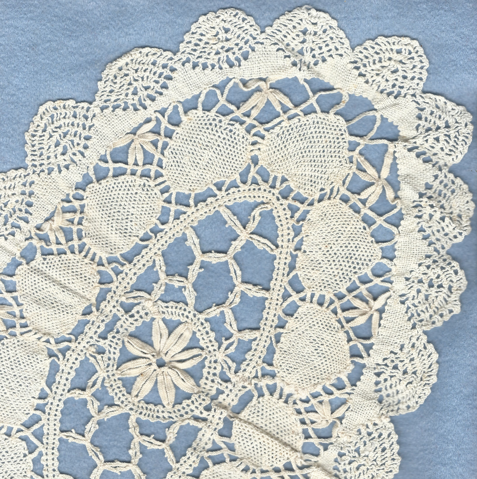 Bedfordshire lace mat