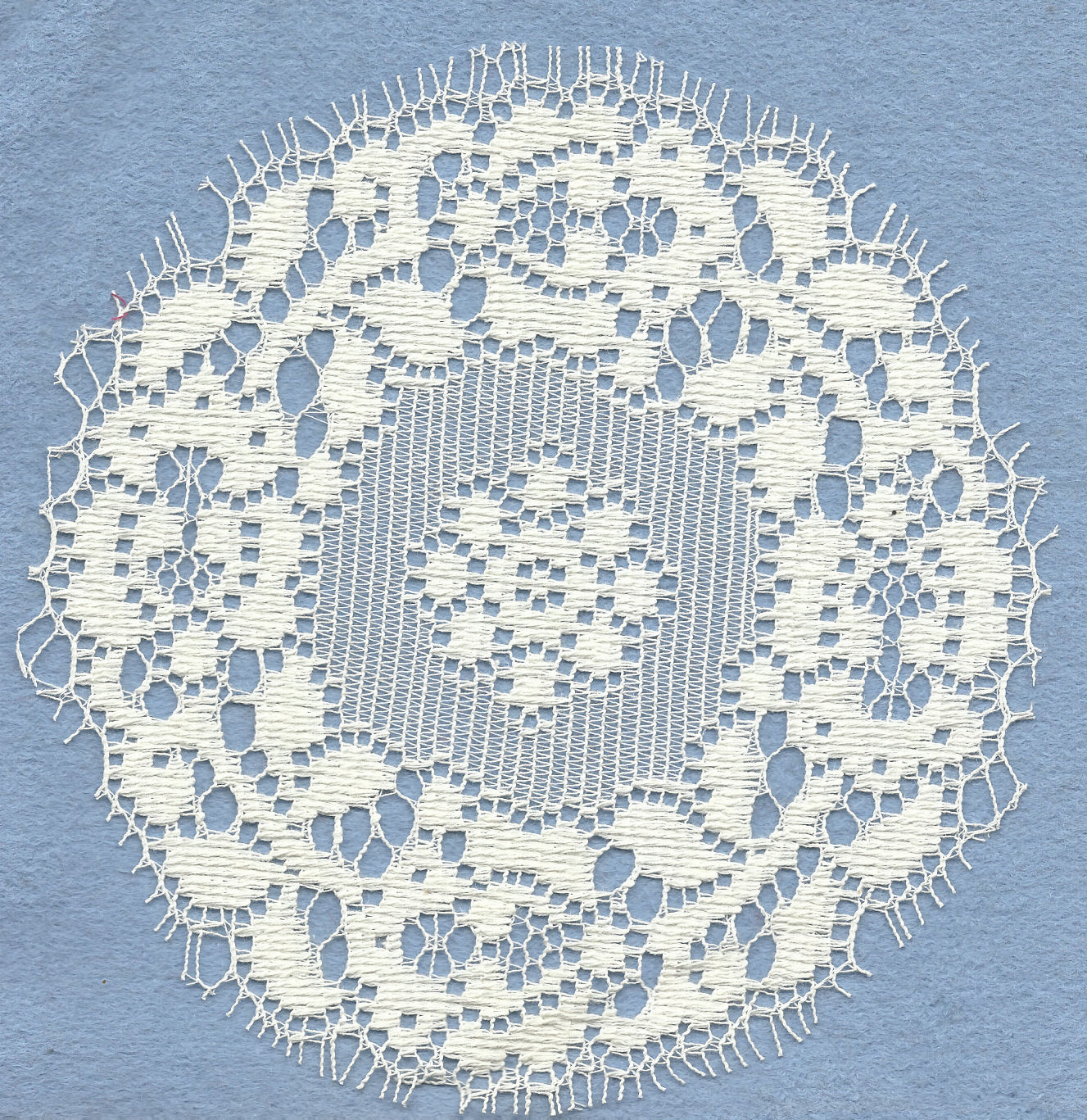 Lace mat