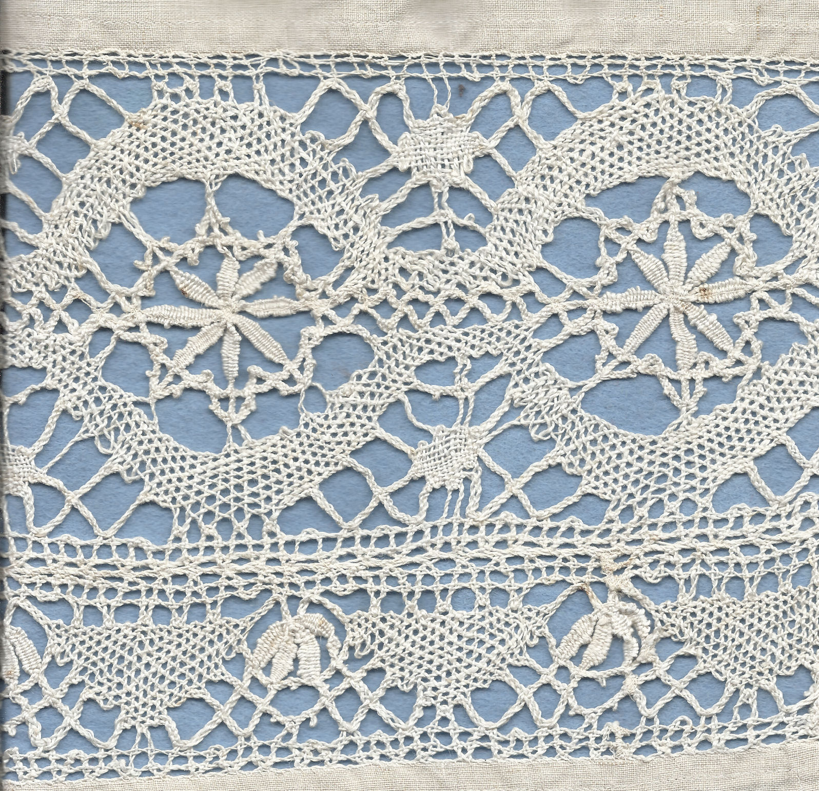 Lace and cutwork table cloth