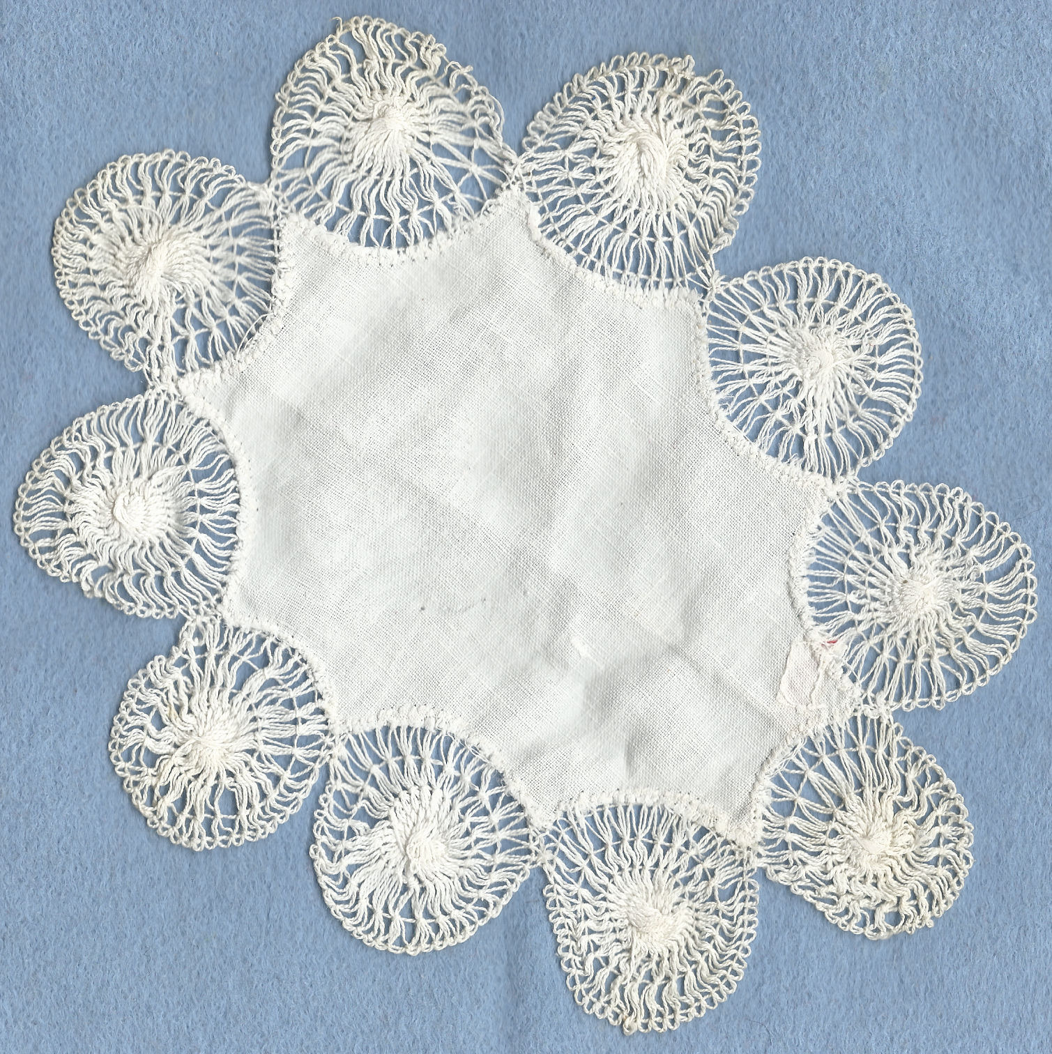 Tenerife lace mat