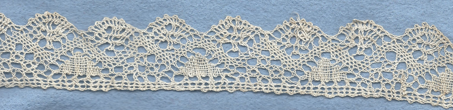 Torchon edging