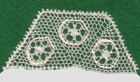 Bobbin lace corner