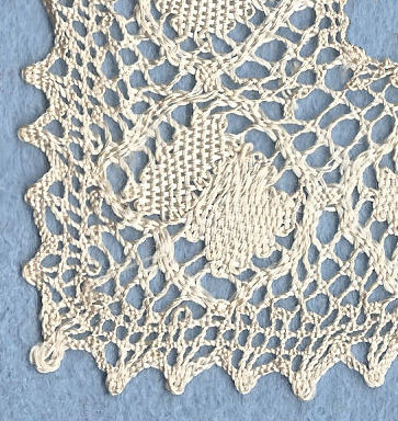Bobbin lace corner