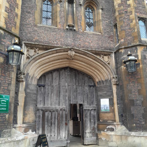 Queens gatehouse
