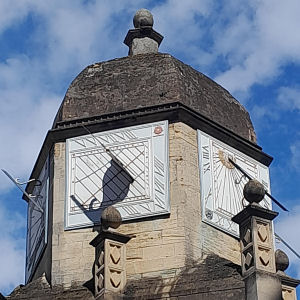 Sun dials on Gate of Honour