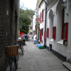 St Edwards Passage