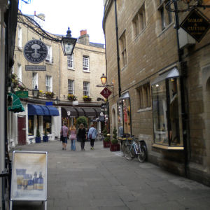 Rose Crescent Rose Crescent