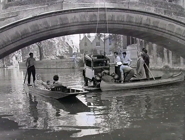 Auston 7 under Cambridge Bridge of Sighs