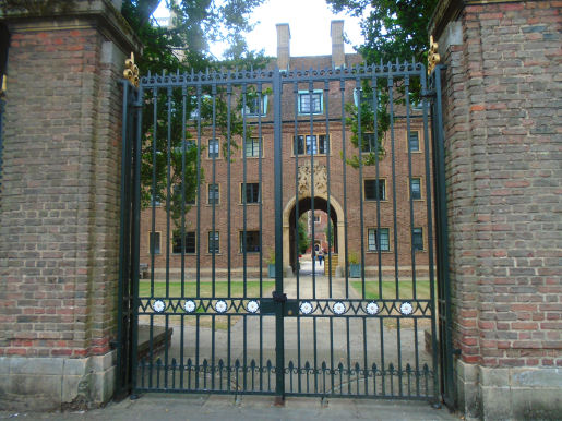 St Johns gate